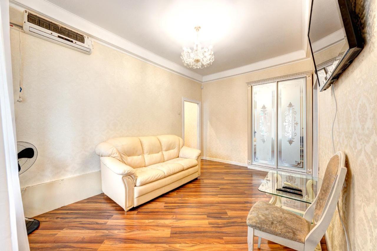 Apartments With 3 Rooms Near Palace Ukraine キエフ エクステリア 写真
