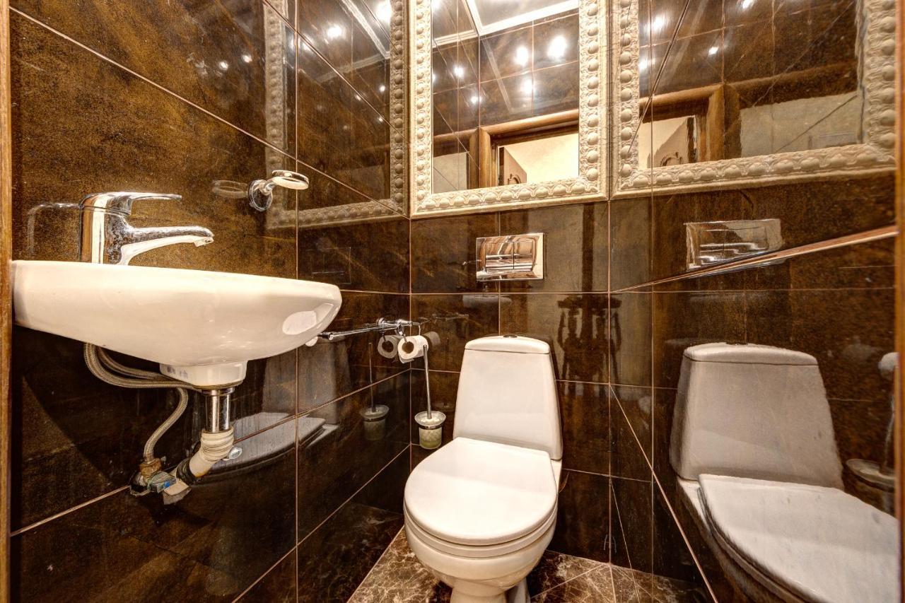 Apartments With 3 Rooms Near Palace Ukraine キエフ エクステリア 写真