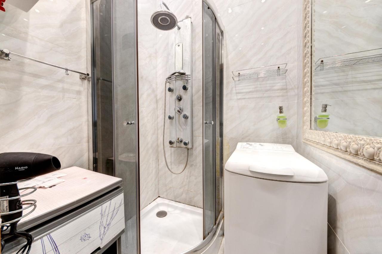 Apartments With 3 Rooms Near Palace Ukraine キエフ エクステリア 写真