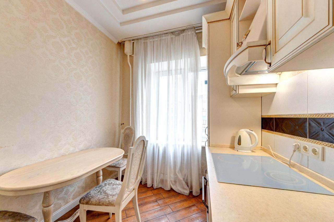 Apartments With 3 Rooms Near Palace Ukraine キエフ エクステリア 写真