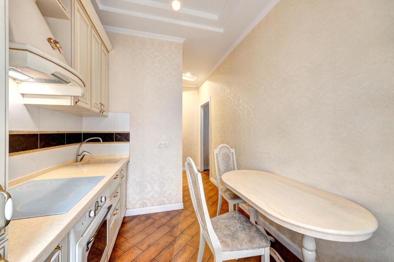 Apartments With 3 Rooms Near Palace Ukraine キエフ エクステリア 写真